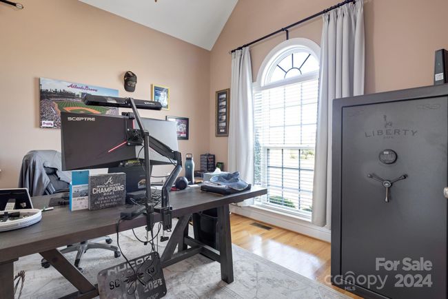 Bedroom 2/Office | Image 11