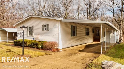 607 Parkview Place, Clio, MI, 48420 | Card Image