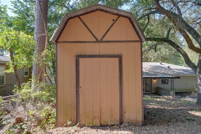 1207 E Neches St, Home with 2 bedrooms, 1 bathrooms and 1 parking in Palestine TX | Image 22
