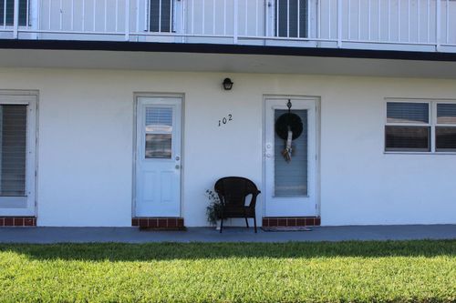 1113 Lake Ter, Boynton Beach, FL, 33426-4280 | Card Image