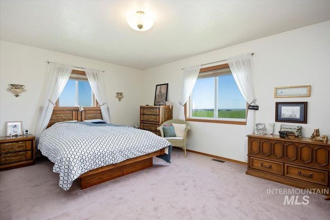 3415 N 2600 E, House other with 3 bedrooms, 3 bathrooms and 3 parking in Twin Falls ID | Image 9