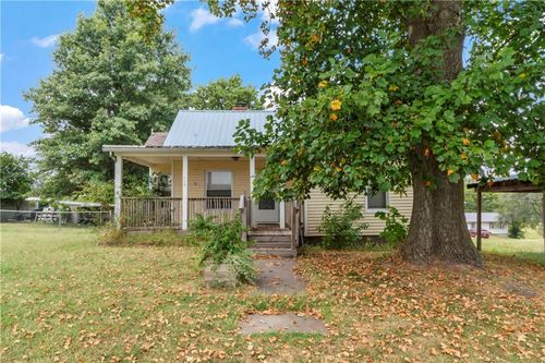 402 Pine St, Blackburn, MO, 65321-1020 | Card Image