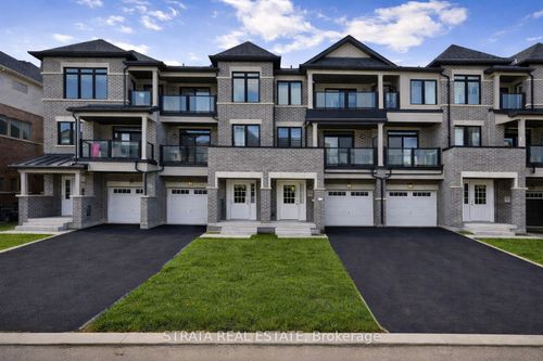 1983 Cameron Lott Cres, Oshawa, ON, L1L0S1 | Card Image