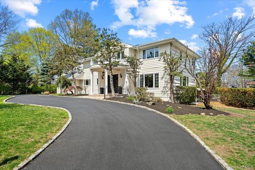 15 Crickett Ln, Great Neck, NY, 11024-1004 | Card Image