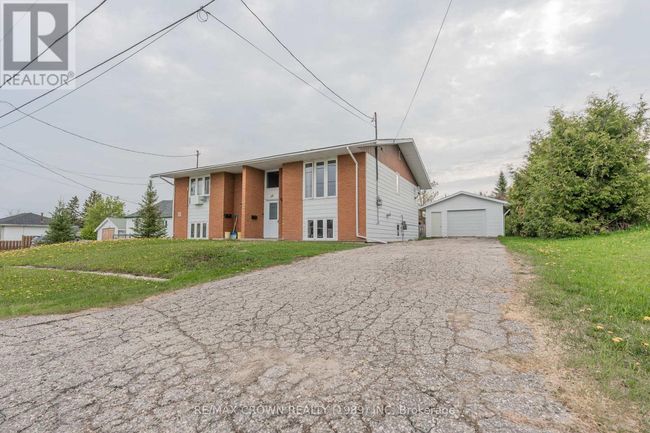 20 Bouldier St, House other with 3 bedrooms, 2 bathrooms and 3 parking in Kapuskasing ON | Image 46