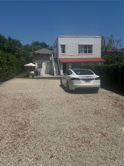 a-2255 Sw 10th St, Miami, FL, 33135-4901 | Card Image