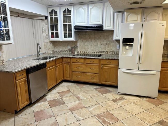 3614 Drawbridge Dr, House other with 3 bedrooms, 2 bathrooms and 2 parking in Humble TX | Image 9