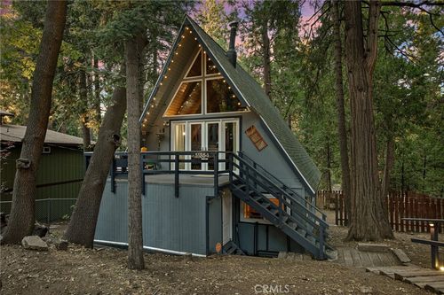 31354 Overhill Dr, Running Springs, CA, 92382 | Card Image