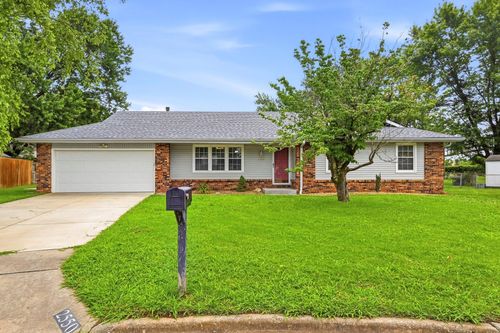 2550 S Weller Ave, Springfield, MO, 65804-3230 | Card Image