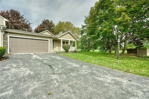 2 Thomasville Drive, Greece, NY, 14612 | Card Image
