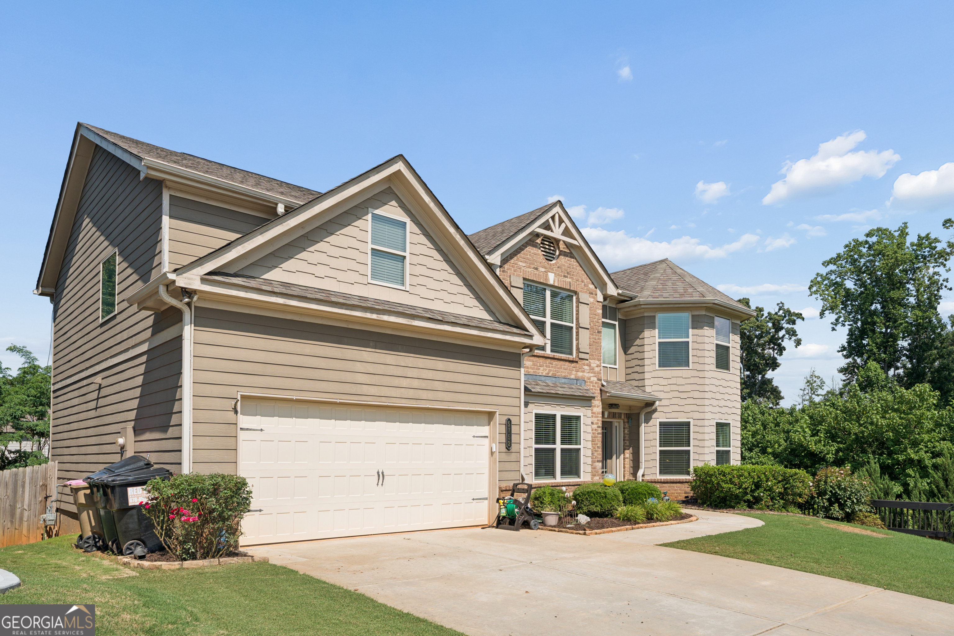 Residential in Flowery Branch