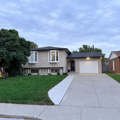 31 Country Club Dr, Hamilton, ON, L8K5W4 | Card Image