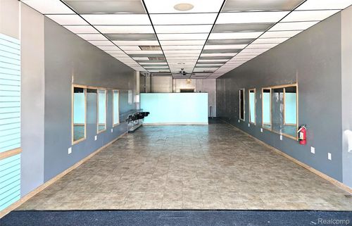 1350 E Bristol, Burton, MI, 48529 | Card Image