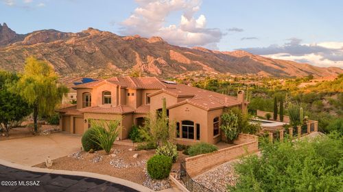 6389 N Pinnacle Ridge Dr, Tucson, AZ, 85718-3527 | Card Image