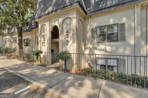 40 Chaumont Sq Nw, Atlanta, GA, 30327-1029 | Card Image