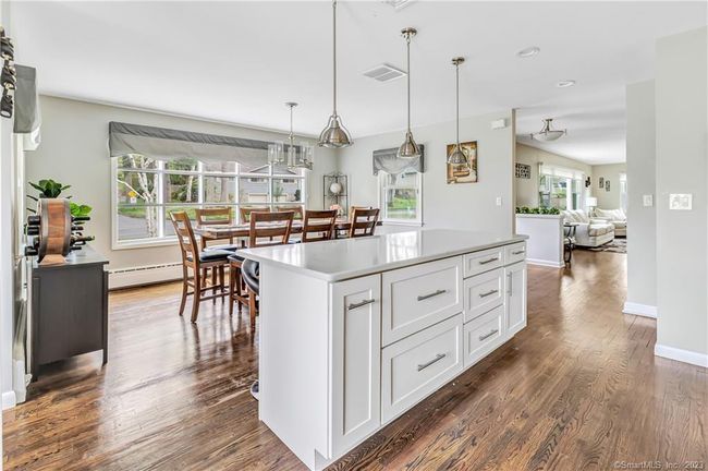135 Crest Ter, House other with 3 bedrooms, 3 bathrooms and null parking in Fairfield CT | Image 15