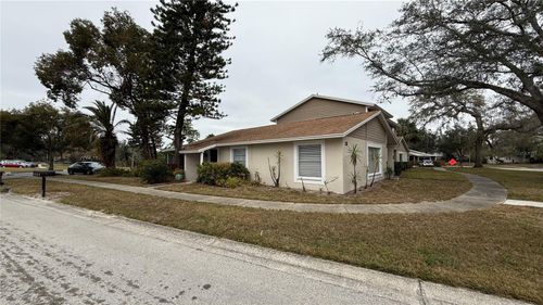 14731 Pine Glen Cir, LUTZ, FL, 33559-3292 | Card Image