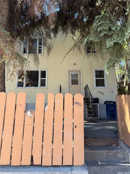 1705 20th Street, Saskatoon, SK, S7M0Z8 | Card Image