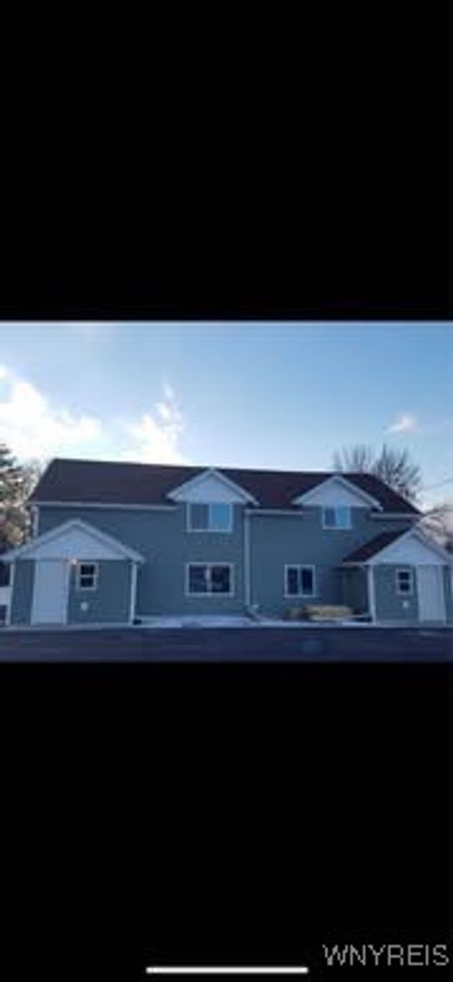 5834 S Transit Rd, Lockport, NY, 14094-6318 | Card Image