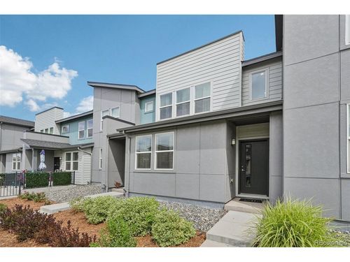 16189 E Elk Dr, Denver, CO, 80239-5493 | Card Image