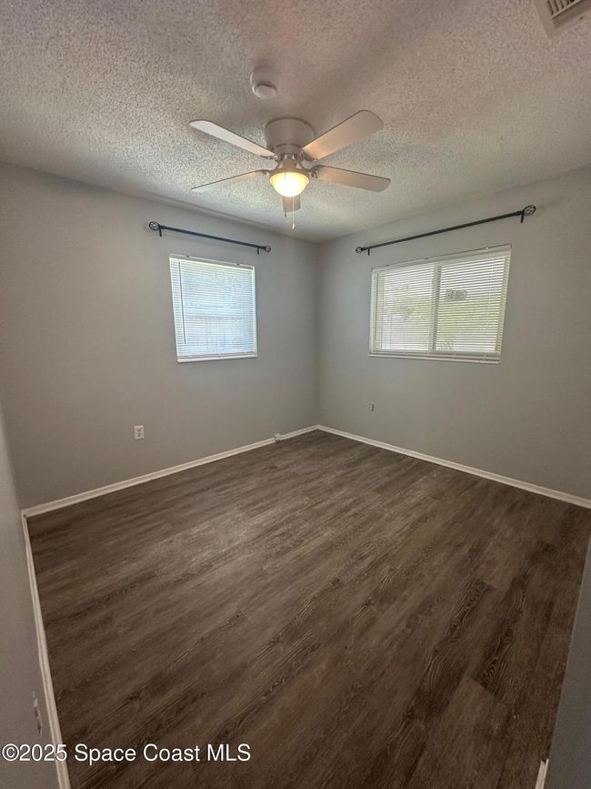 Guest Bedroom 2 | Image 22