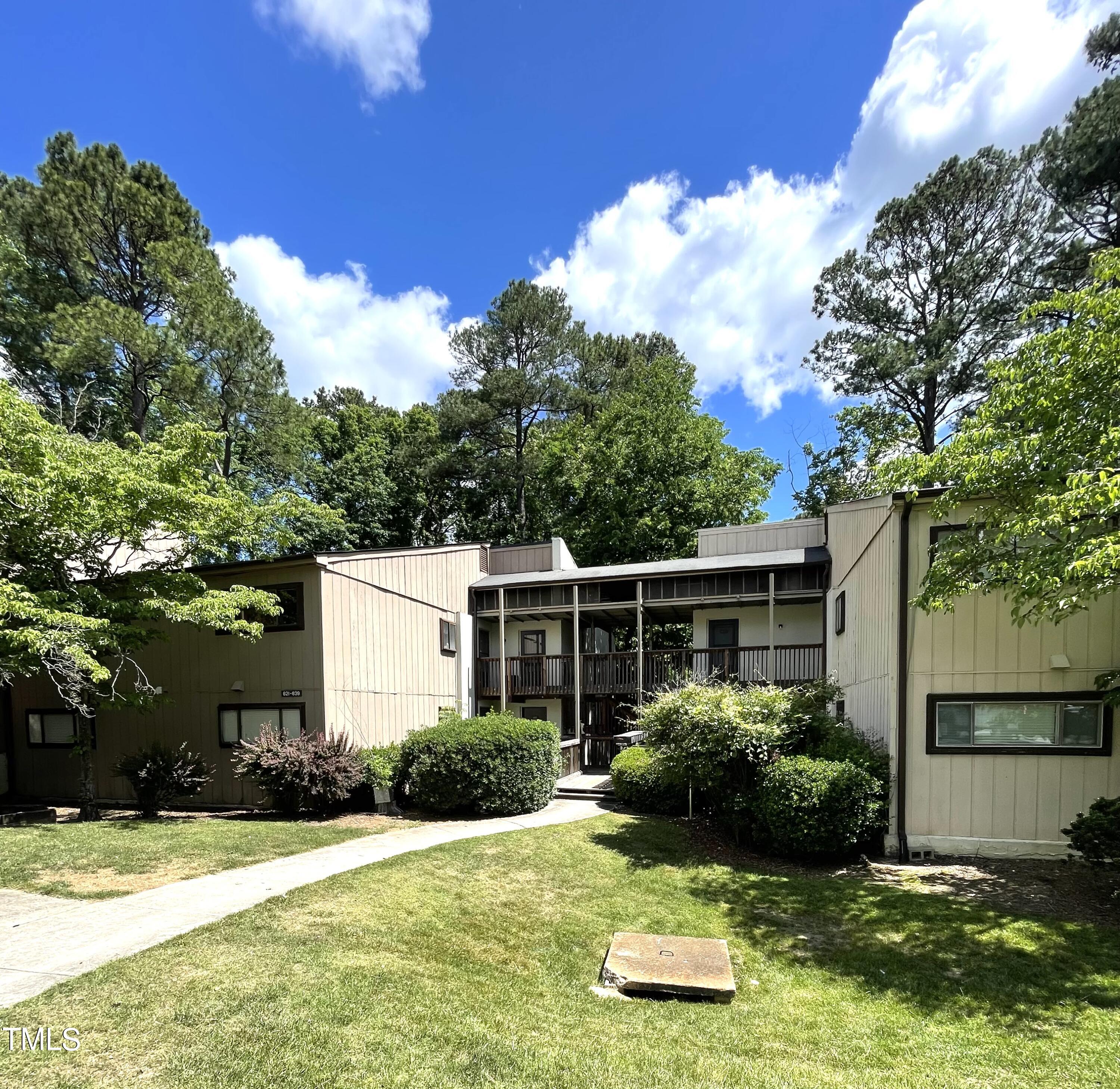 Pine Ridge Pl, Raleigh, NC 27609