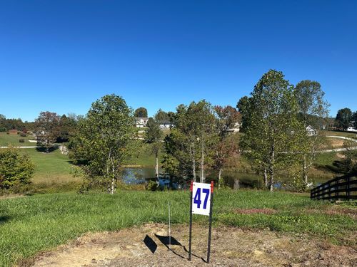 47 Ridge Line Dr, London, KY, 40741-7815 | Card Image