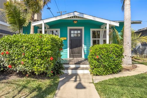 117 N Lawrence Ave, Fullerton, CA, 92832-2022 | Card Image