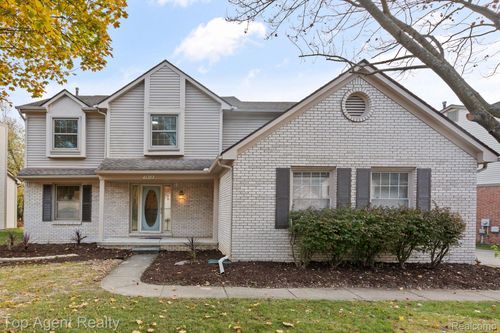 7012 Foxcreek Dr, Canton, MI, 48187-3580 | Card Image