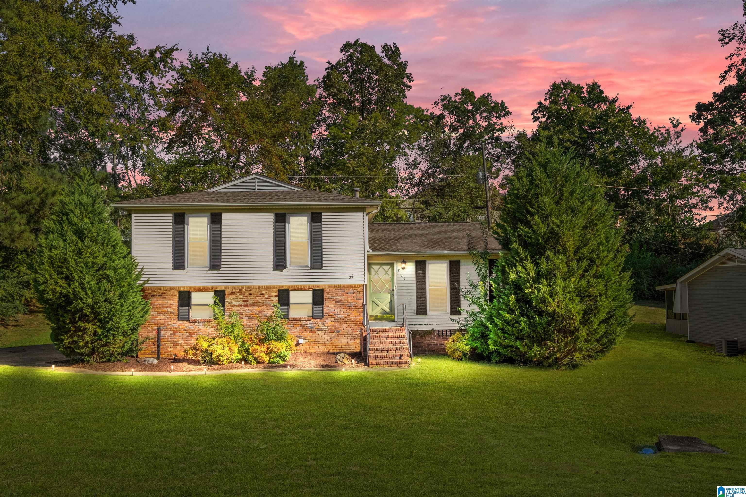 Lester Ln, Hoover, AL 35226