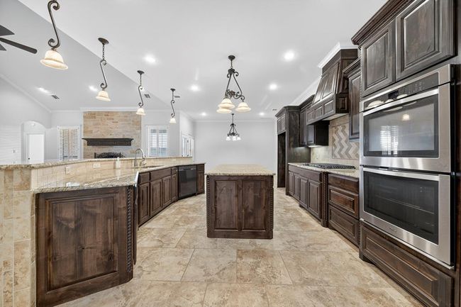 6711 Mosswood Dr, House other with 5 bedrooms, 3 bathrooms and 3 parking in Midland TX | Image 21