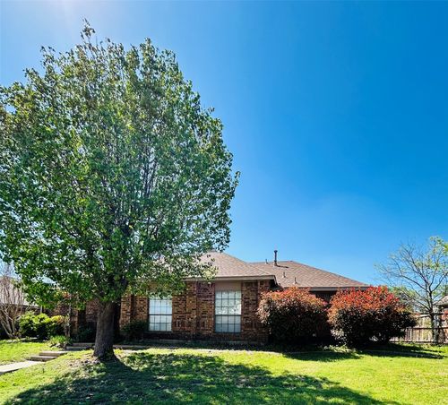 2246 Arbor Creek Dr, Carrollton, TX, 75010-4053 | Card Image