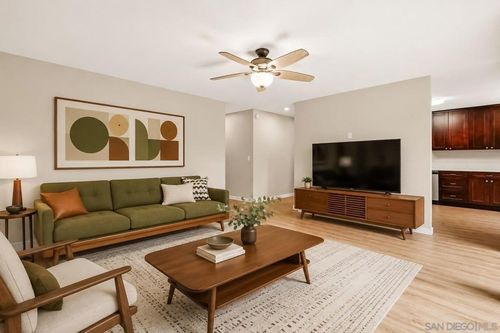 5-5513 Adobe Falls Rd, San Diego, CA, 92120-4483 | Card Image