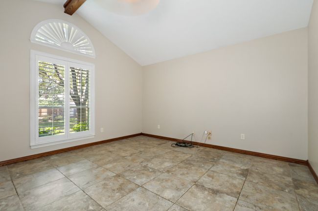 Flex room near Master with yummy natural light | Image 16