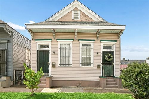 3019 21 S Saratoga Street, New Orleans, LA, 70115 | Card Image