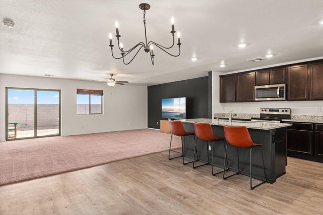 2425 Desi Loop, House other with 4 bedrooms, 2 bathrooms and null parking in Belen NM | Image 7