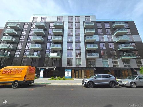 7e-65-18 Austin St, Rego Park, NY, 11374-3173 | Card Image