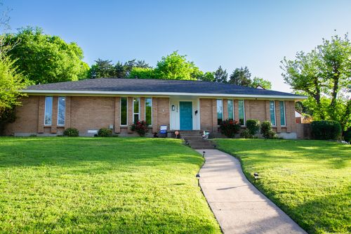 1256 Golden Trophy Dr, Dallas, TX, 75232-3423 | Card Image