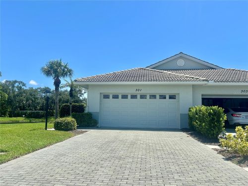 301 Reclinata Cir, VENICE, FL, 34292-5400 | Card Image