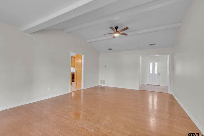 12051 W Lake Dr, House other with 3 bedrooms, 2 bathrooms and null parking in Murchison TX | Image 7