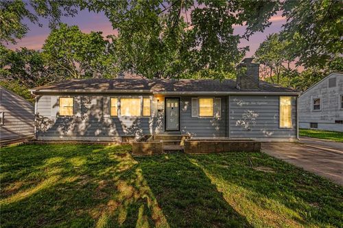 3518 S Liberty St, Independence, MO, 64055-3256 | Card Image
