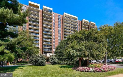 514-7401 Westlake Terrace, BETHESDA, MD, 20817 | Card Image