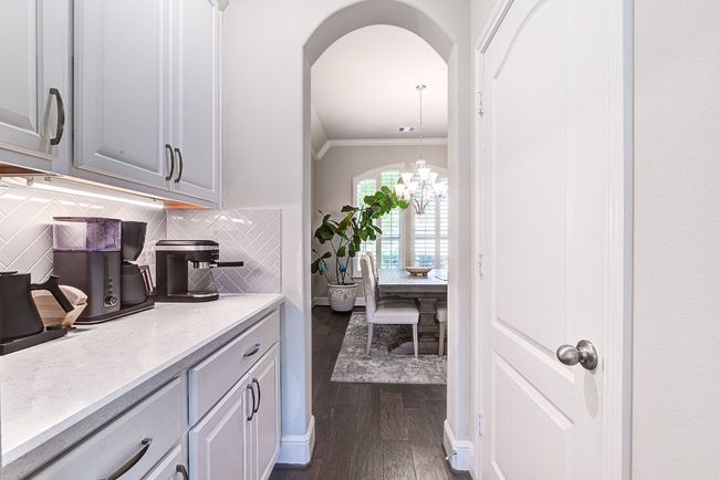 613 E Fork, House other with 4 bedrooms, 3 bathrooms and 5 parking in Webster TX | Image 13