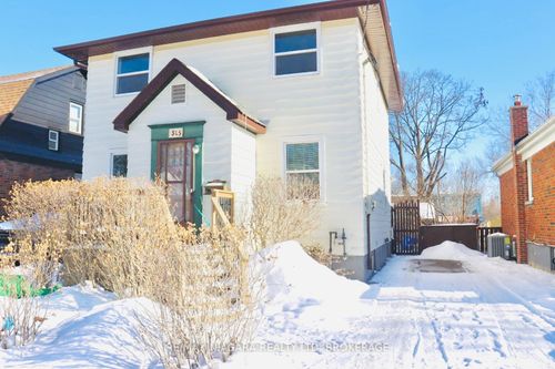 365 Division St, Oshawa, ON, L1G5M8 | Card Image