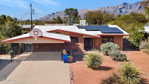 2241 E La Madera Dr, Tucson, AZ, 85719-2856 | Card Image