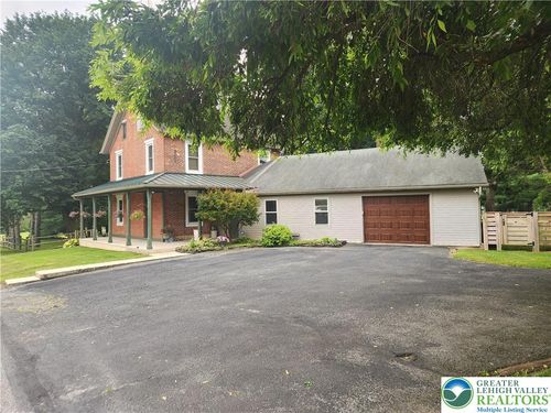 861 Municipal Rd, Walnutport, PA, 18088-9717 | Card Image