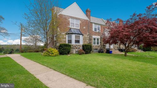 136 Academy Ln, UPPER DARBY, PA, 19082-1302 | Card Image