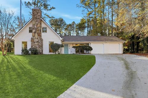4146 Chimney Lake Dr Ne, Roswell, GA, 30075-2648 | Card Image