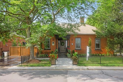 524 Locust St, Burlington, ON, L7S1V2 | Card Image