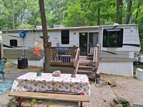 1 Pine Pt, Stanhope, NJ, 07874-3012 | Card Image